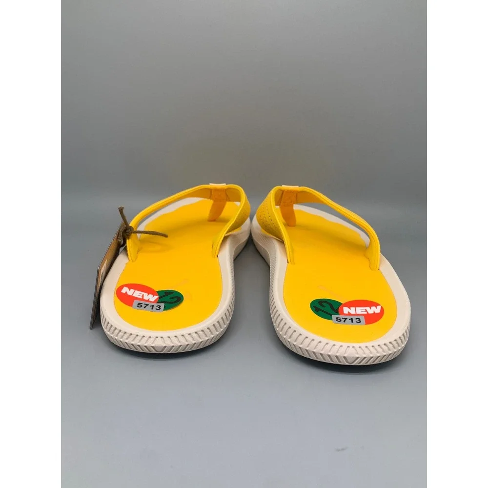 OluKai ulele yellow